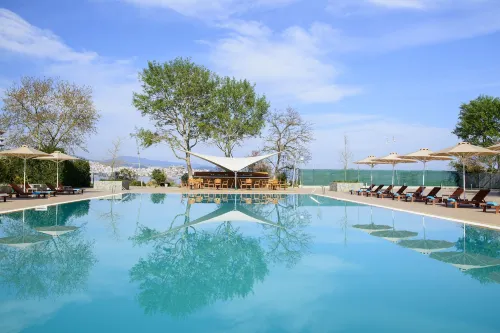 Lucy Hotel Hotels in Pangaio