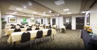 Holiday Inn & Suites SCOTTSDALE NORTH - AIRPARK by IHG - Park Yeri