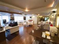 جراند بارك هوتل إكسيل كيسارازو