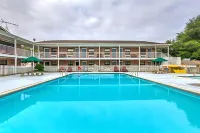 Lake View Inn Hotels in Granbury