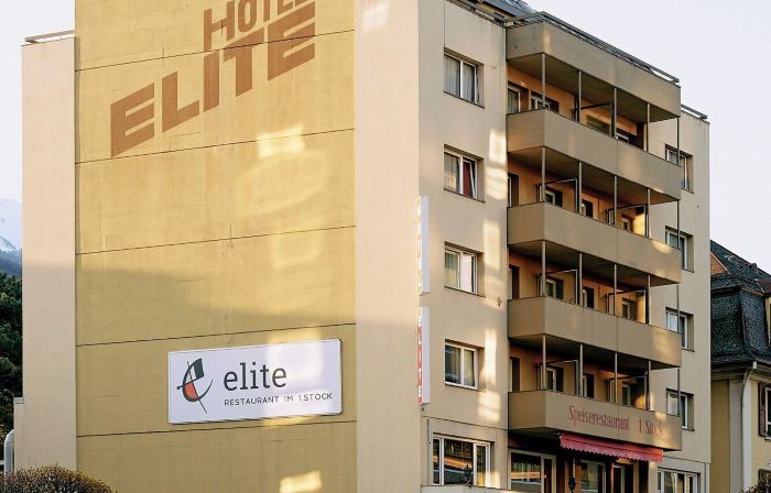 Elite