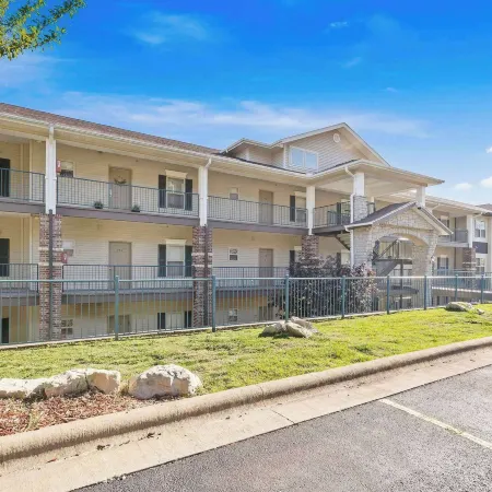 Branson Lakefront Luxury - Water Views