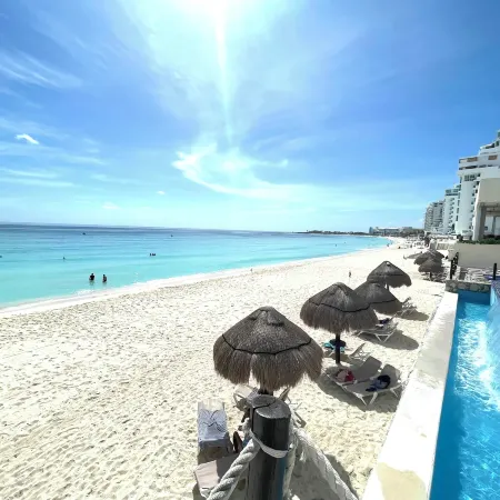 OvaCancun Apartments