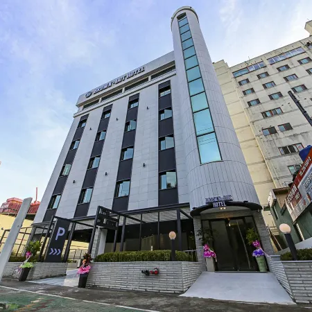 Changwon Brown Dot Hotel Palyong