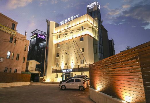 천안 이끌림 아모르 본관