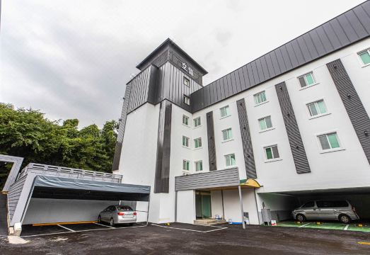 화성 중심가 숙소