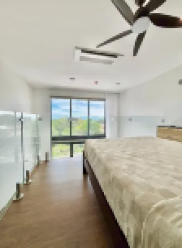 Brand New Loft Few Steps From The Beach
