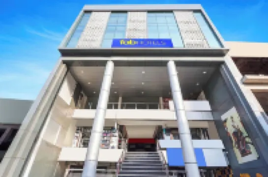 FabHotel Golden Inn