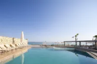Jo An Beach Hotel - 3-Star