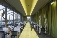 The Vine Hotel - พร้อมอาหารเช้า