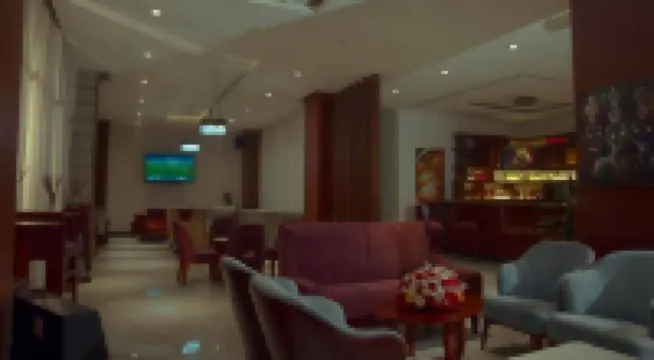 Au-thopia hotel