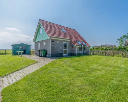 Detached Holiday Home With a Rural View Hotels in De Cocksdorp