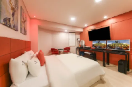 Gimpo Queen Hotel โรงแรมในคิมโพ