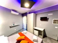 コンフィ ホリデー ルームズ のホテル