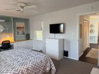 How Sweet the Sound 3 Bedroom Home by RedAwning - Homestays