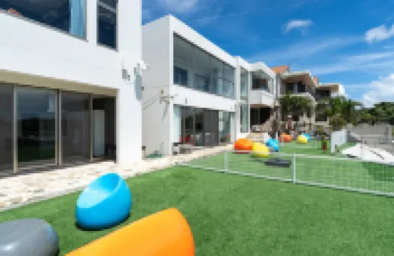 華麗山丘旁別墅海景酒店