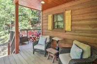 Steps to Lake: Cabin w/ Deck in Lake Arrowhead - Pet friendly