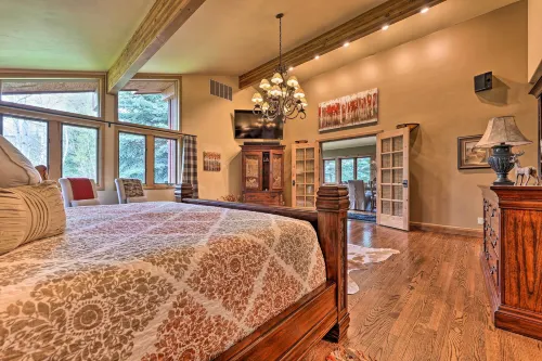Luxe Sun Valley Retreat w/ Hot Tub, 3 Mi to Resort - Alloggi