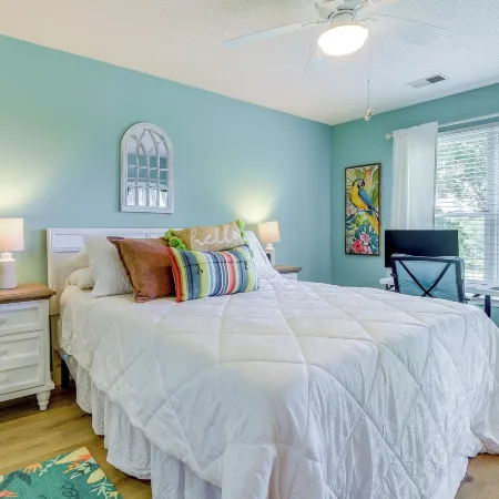 Sunset Beach Condo Ideal Golfing Getaway!