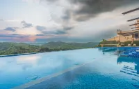 Nanda Hill Resort