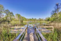 Lake Seminole Retreat w/ Private Dock