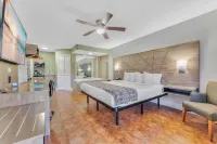 Rodeway Inn & Suites Fort Lauderdale Airport & Cruise Port Hotels in Dania Beach