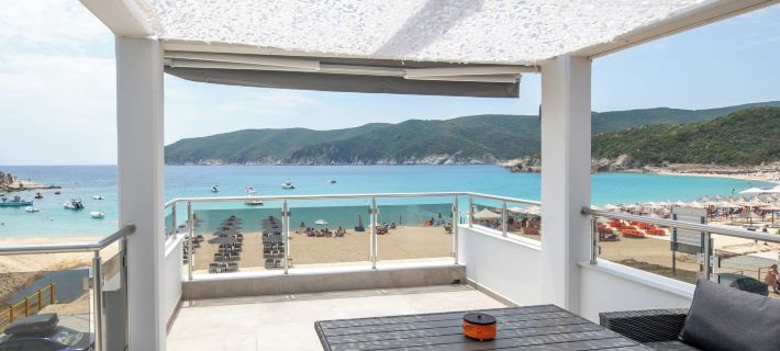 The Black Pearl Villas Hotels in Toroni