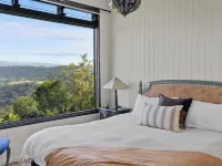 Escape to Serenity in Beechmont Luxurious Cabin Retreat Ξενοδοχεία στην πόλη Beechmont