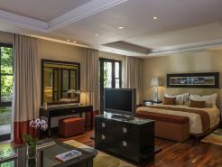 No5 Boutique Art Hotel by Mantis