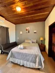 Beautiful and comfortable 2 bedroom unit, full furnished and close the beach.