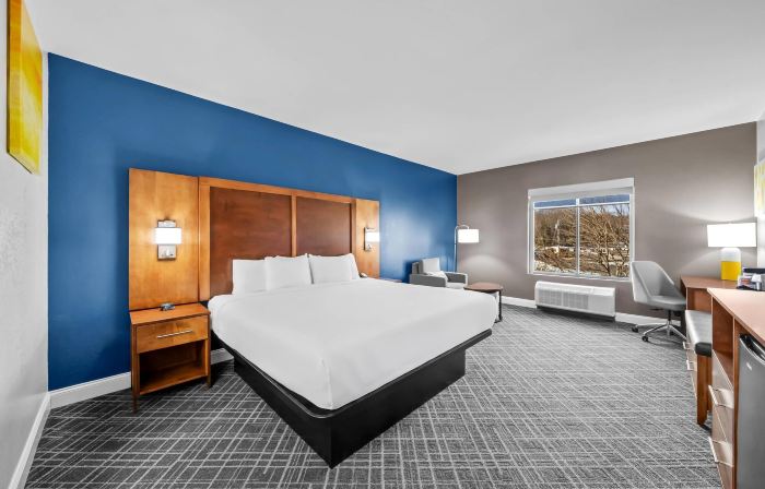 Comfort Inn & Suites Plainville-Foxboro