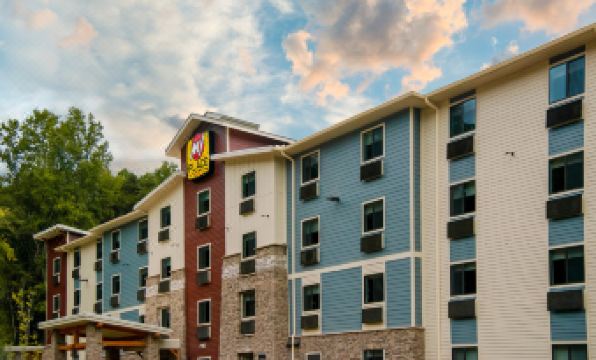 My Place Hotel-Medford, or