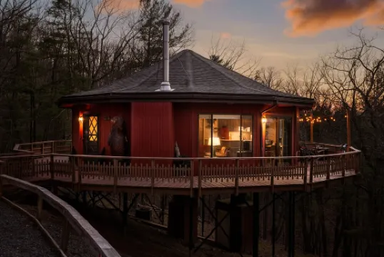 1 m. to Ski & Snow Tubing/Fire Pit/360 Views/Wineries