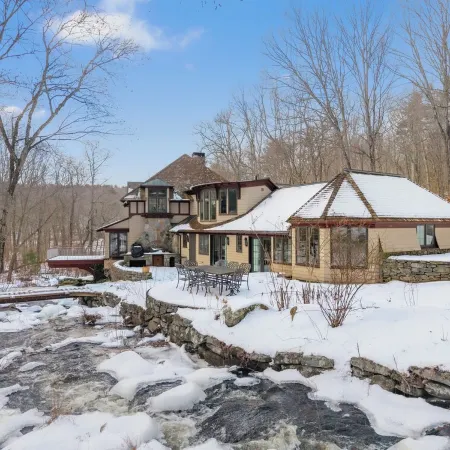 Luxury Riverfront Estate - Pool, Spa, Tennis, & Pond