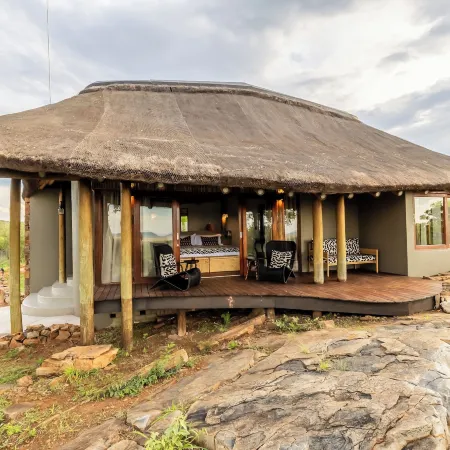 Buffalo Ridge Safari Lodge