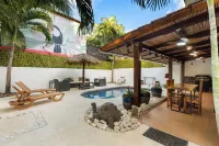Spacious Home with Private Pool & Covered Patio Near the Beach - de playa
