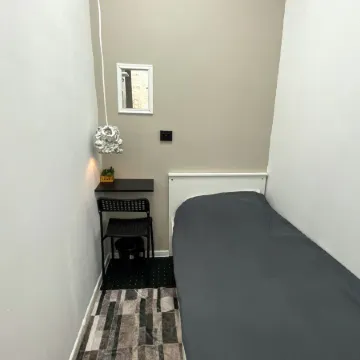 Pulse Capsule Hotel Отели рядом с достопримечательностью «Ботанический Сад»