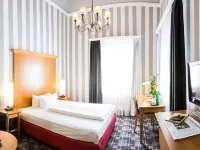 Hotel Waldzeit Berlin-Grünau Hotels near Neu Venedig