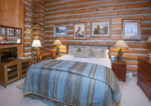 Timbercreek #8b 2 Bedroom Home by RedAwning