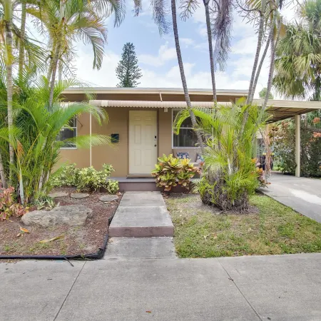 Dania Beach Home w/ Grill: 2 Mi to Boardwalk!