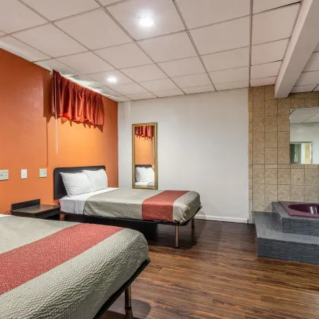 Motel 6 Elizabeth, NJ - Newark Liberty Intl Airport