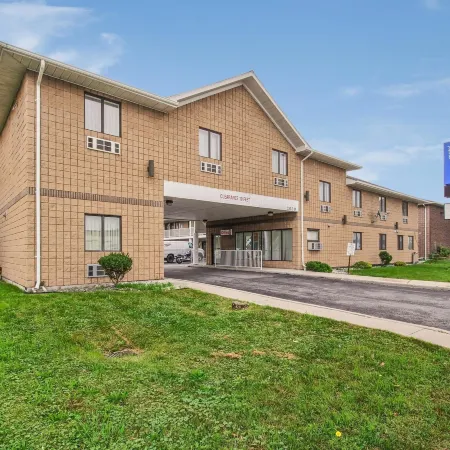 Motel 6 Windsor, on