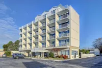 Motel 6 Norfolk, VA East Little Creek - parking
