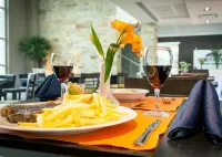 Howard Johnson by Wyndham Neuquen - breakfast