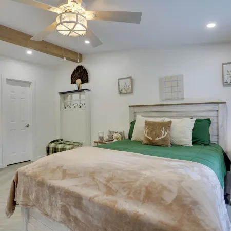 Hike & Explore! Nature-centric Hudson Valley Home