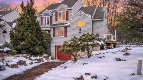 Mountain Laurel Lodge by Avantstay Lake Harmony Retreat Loft + Games + Ski + Private Club Access - 2-Star