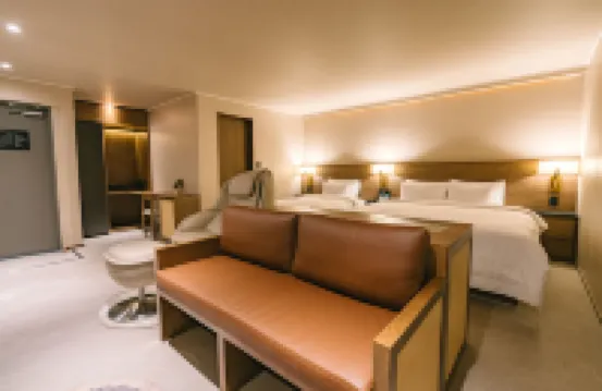 Gunsan Mansion Bridge Hotel