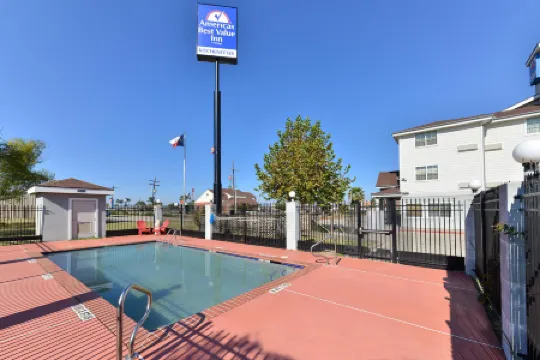 Americas Best Value Inn and Suites Winnie