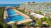 Crystal Waterworld Aqua Collection - إطلالة على البحر