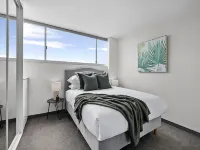 Stunning Ocean Views With Manly At Your Doorstep